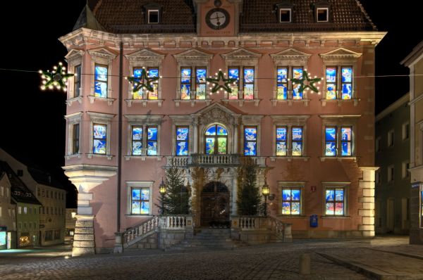 Kaufbeurer Rathaus als Adventskalender