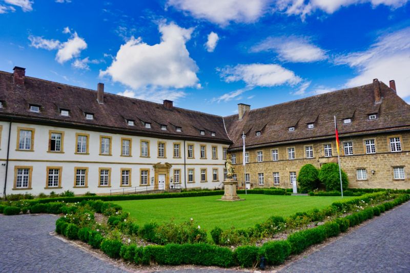 Schloss Gehrden, Brakel
