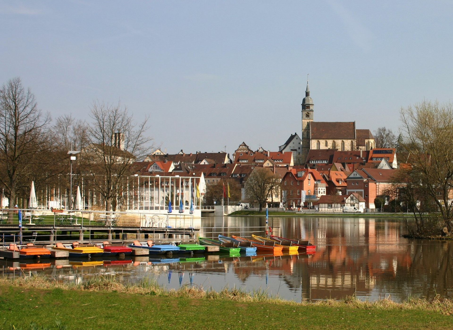 Fotos Böblingen - Böblingen - Blick über den See mit Bootssteg