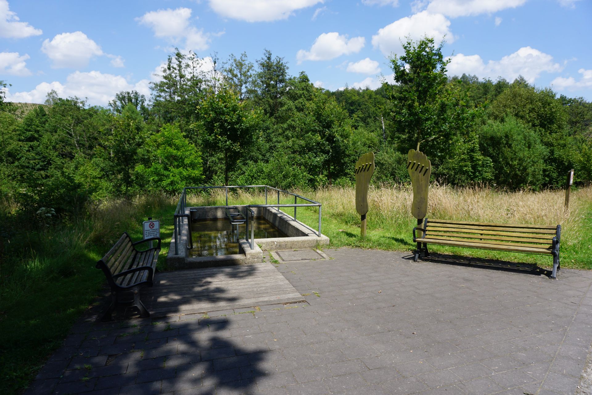 Fotos Rüthen - Tretbecken im Bibertal bei Rüthen