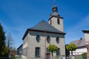 Kirche Schwalbach © Stefan Wiegand / Mett-Media Kirche Schwalbach