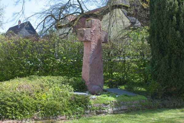 Gefallenendenkmal evangelische Kirche Schöffengrund Laufdorf