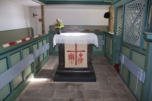 Altar evangelische Kirche Schöffengrund Laufdorf