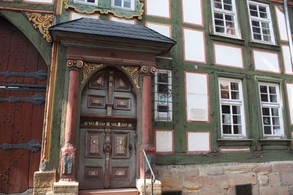 Renaissance-Haustür mit Ober- und Untertür