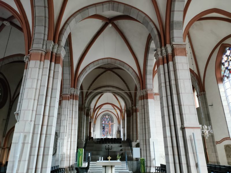 Innenraum Münster St. Bonifatius