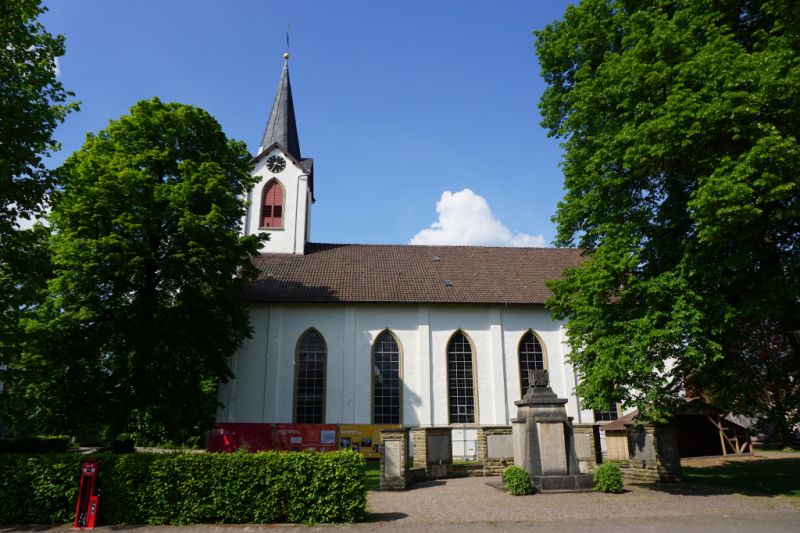 Kirche Kriegerdenkmal Leopoldshöhe