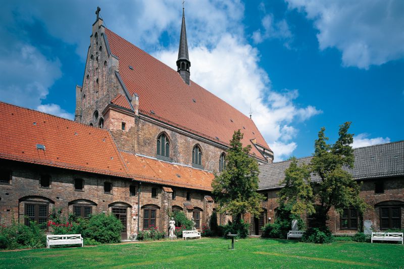 Kloster zum Heiligen Kreuz, Rostock