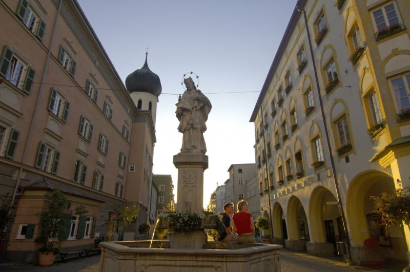 Nepomukbrunnen, Rosenheim