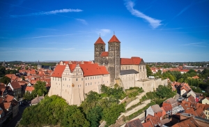 Der Stiftsberg als Wahrzeichen und historisches Ensemble